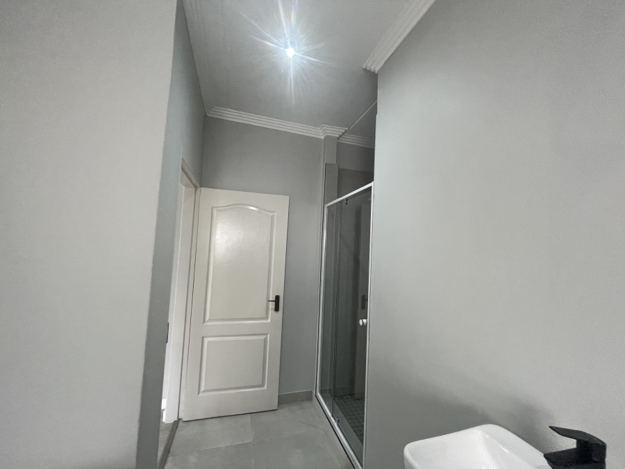 2 Bedroom Property for Sale in Bryanston Gauteng