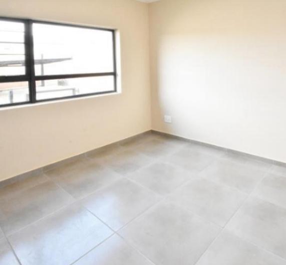 To Let 2 Bedroom Property for Rent in Vorna Valley Gauteng