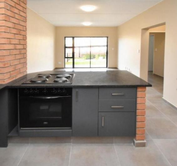 2 Bedroom Property for Sale in Waterfall Ridge Gauteng