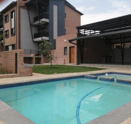 2 Bedroom Property for Sale in Waterfall Ridge Gauteng