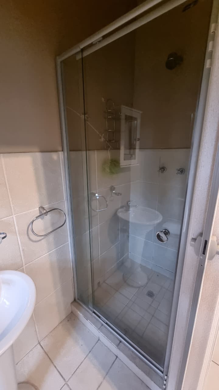 To Let 1 Bedroom Property for Rent in Fourways Gauteng