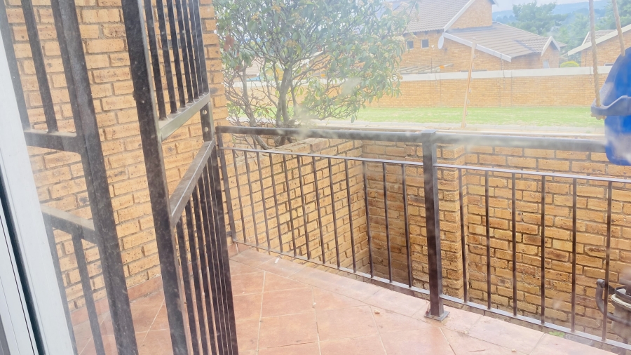 2 Bedroom Property for Sale in Honeypark Gauteng