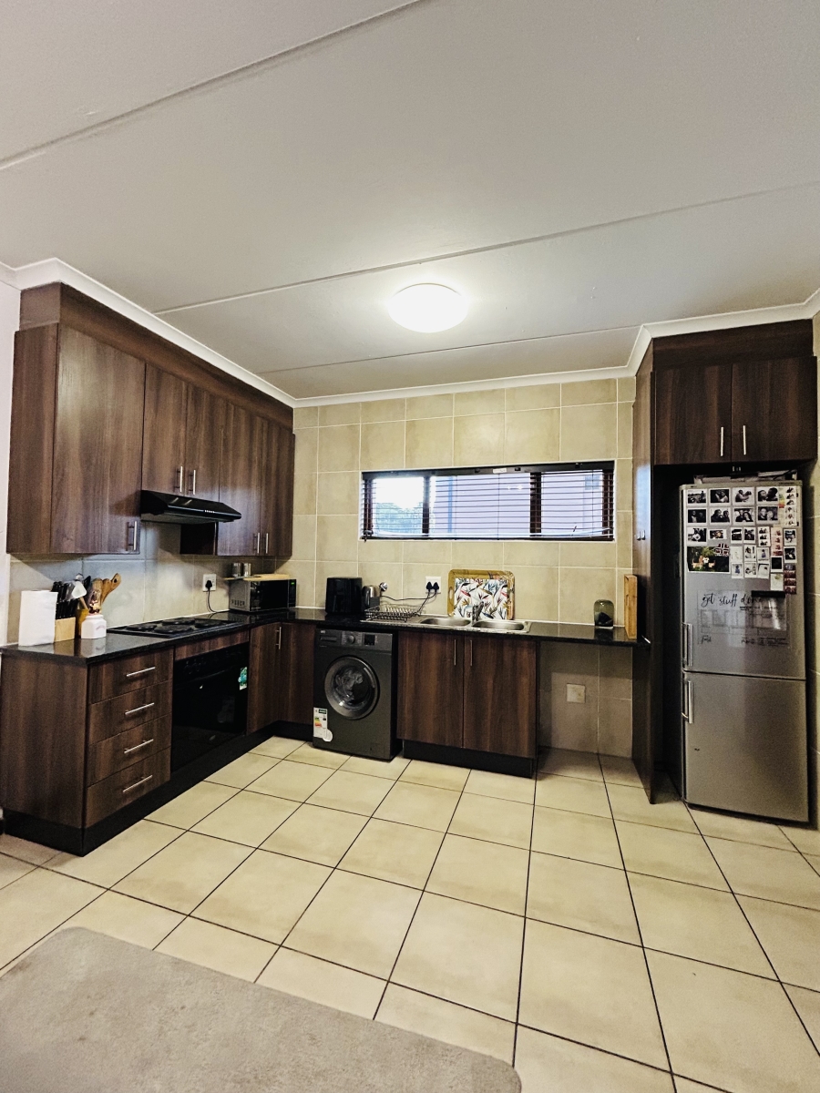 2 Bedroom Property for Sale in Helderwyk Gauteng