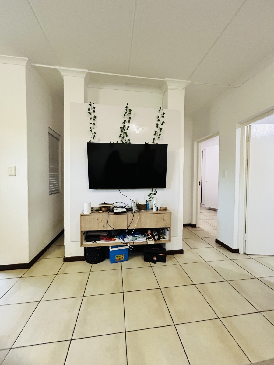 2 Bedroom Property for Sale in Helderwyk Gauteng