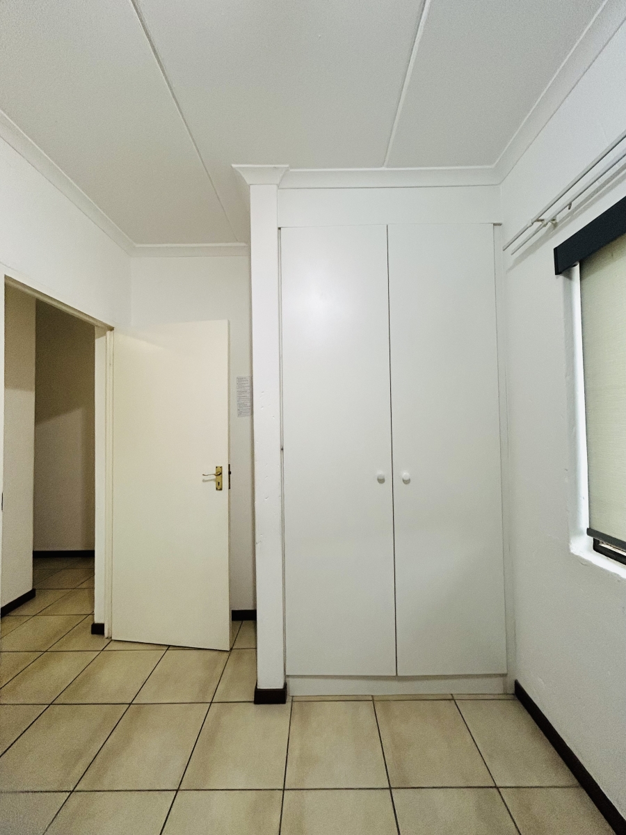 2 Bedroom Property for Sale in Helderwyk Gauteng