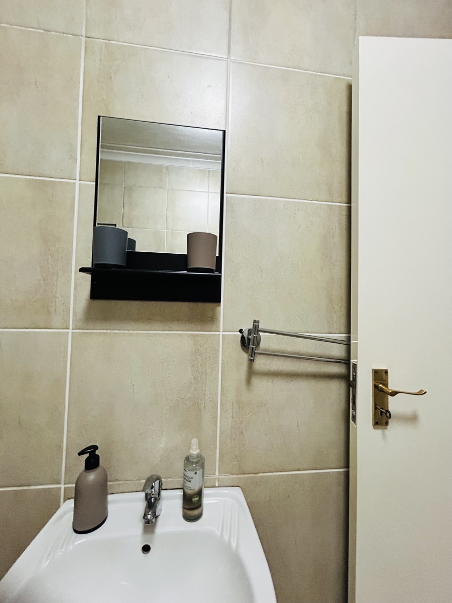 2 Bedroom Property for Sale in Helderwyk Gauteng