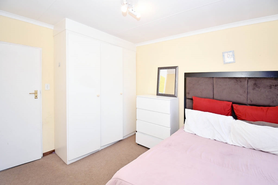 2 Bedroom Property for Sale in Noordhang Gauteng