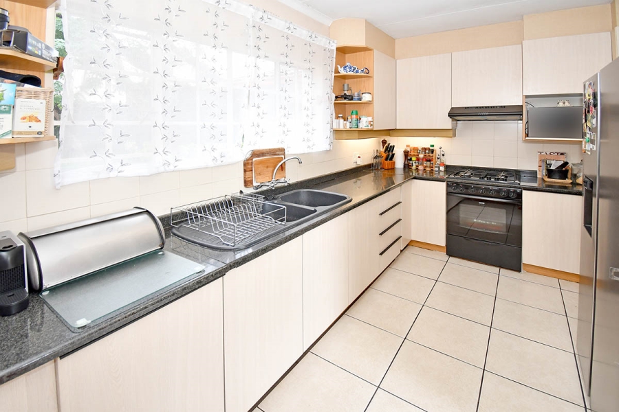 3 Bedroom Property for Sale in Olivedale Gauteng