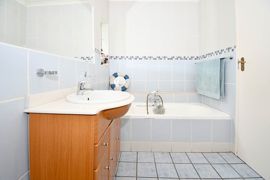 3 Bedroom Property for Sale in Olivedale Gauteng