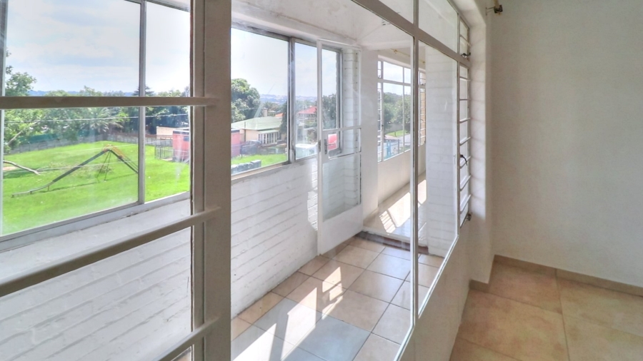 To Let 2 Bedroom Property for Rent in Florida Gauteng