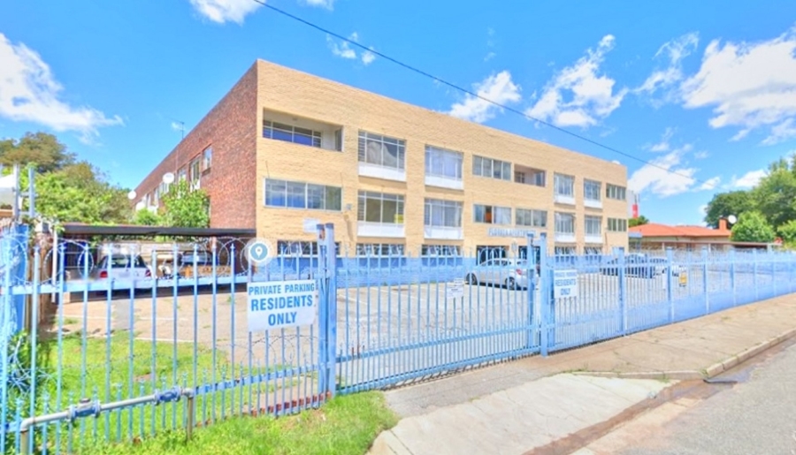 To Let 2 Bedroom Property for Rent in Florida Gauteng