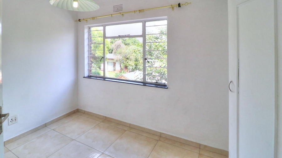 To Let 2 Bedroom Property for Rent in Florida Gauteng