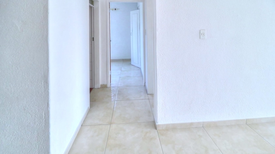 To Let 2 Bedroom Property for Rent in Florida Gauteng