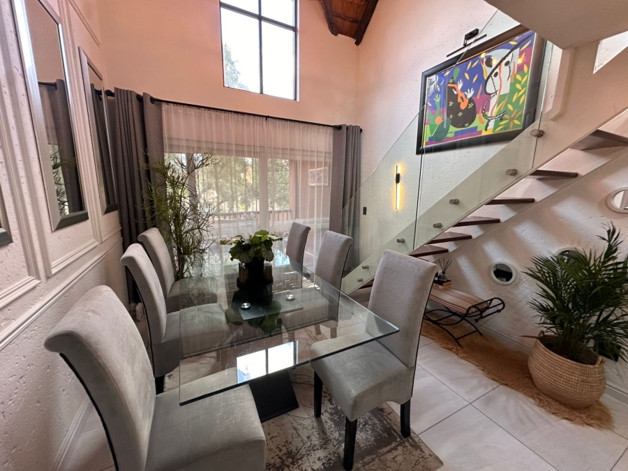 2 Bedroom Property for Sale in Sunninghill Gauteng