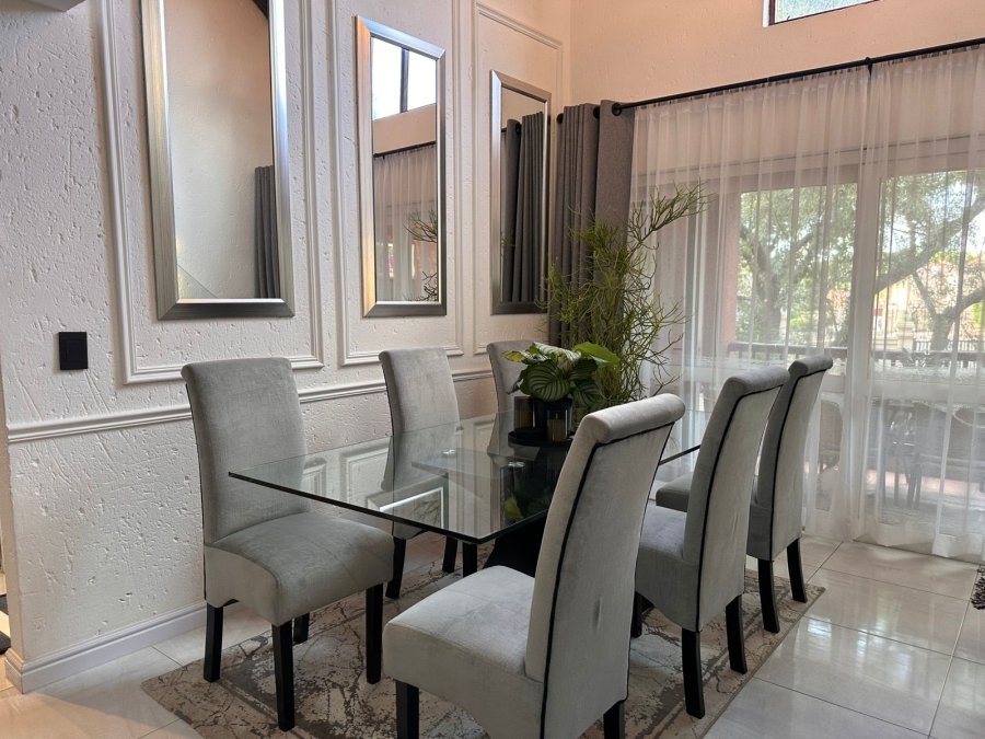 2 Bedroom Property for Sale in Sunninghill Gauteng