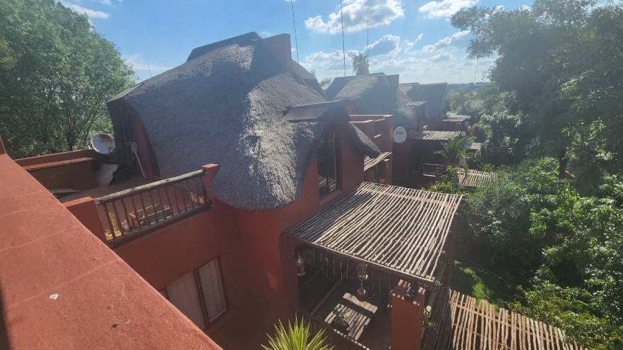 2 Bedroom Property for Sale in Sunninghill Gauteng