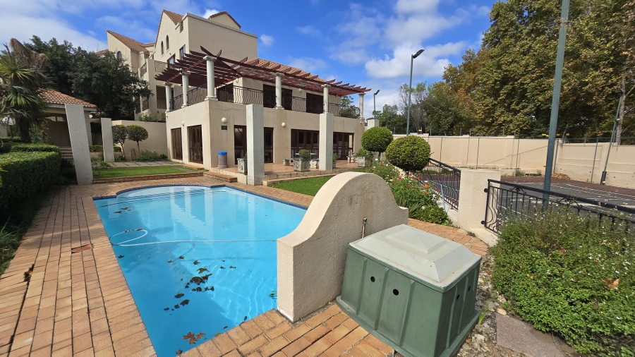 2 Bedroom Property for Sale in Sunninghill Gauteng