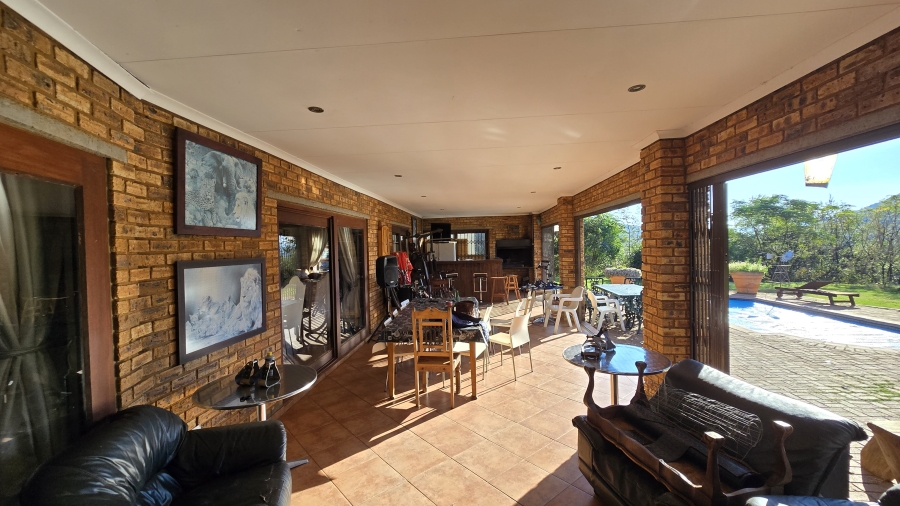 5 Bedroom Property for Sale in Hekpoort Gauteng