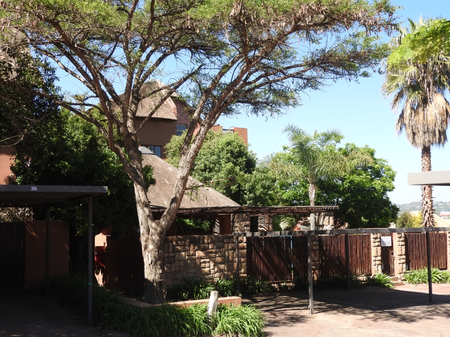 2 Bedroom Property for Sale in Sunninghill Gauteng