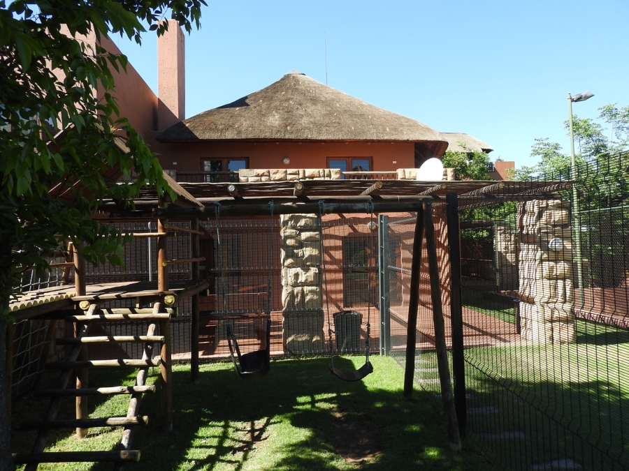 2 Bedroom Property for Sale in Sunninghill Gauteng