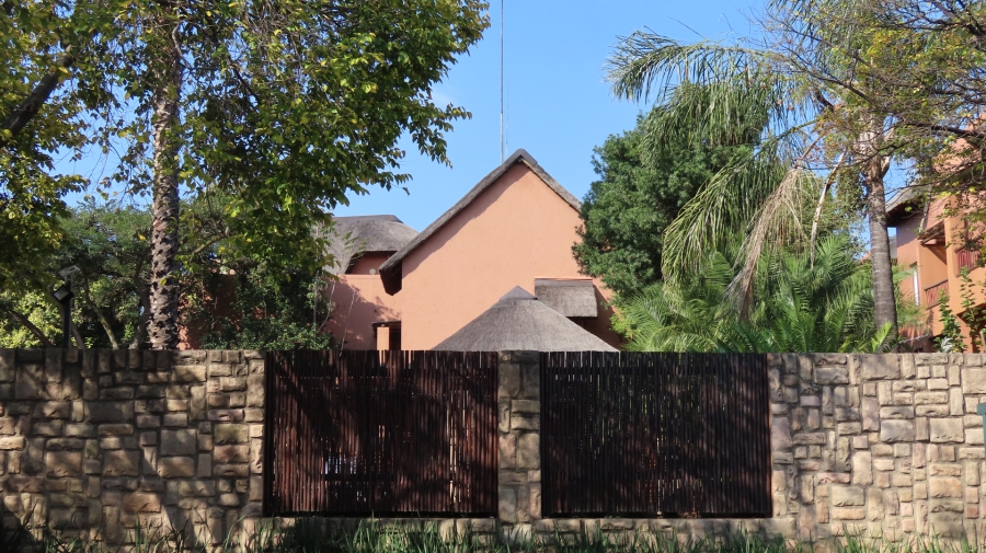 2 Bedroom Property for Sale in Sunninghill Gauteng
