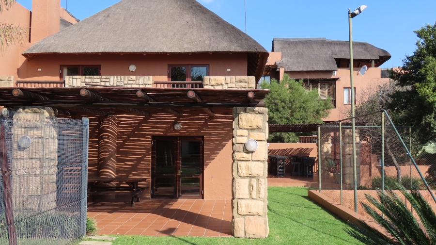 2 Bedroom Property for Sale in Sunninghill Gauteng