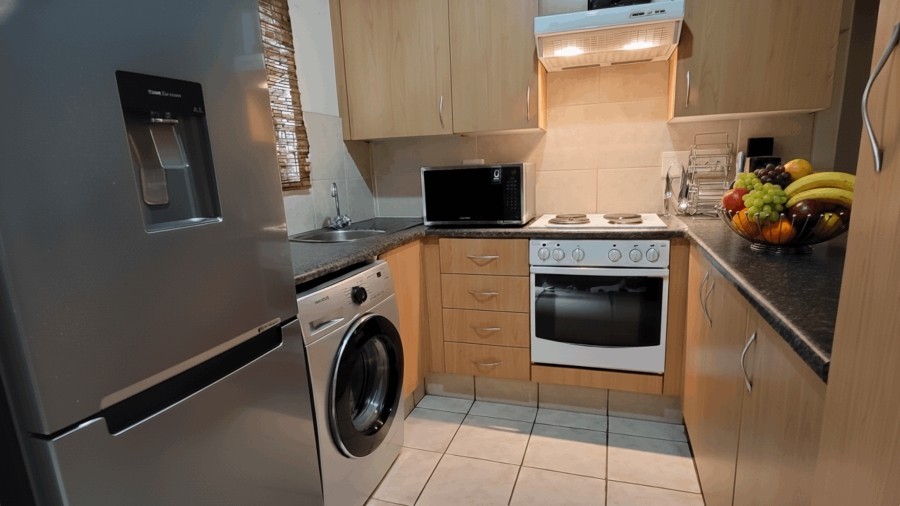 1 Bedroom Property for Sale in Lonehill Gauteng