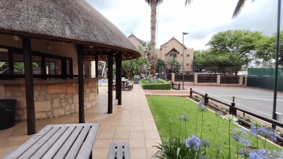 1 Bedroom Property for Sale in Lonehill Gauteng