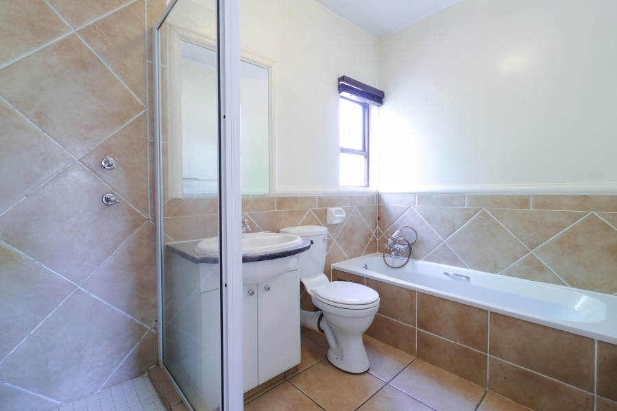 1 Bedroom Property for Sale in Morningside Gauteng
