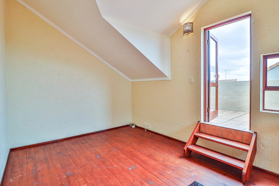 2 Bedroom Property for Sale in Lonehill Gauteng