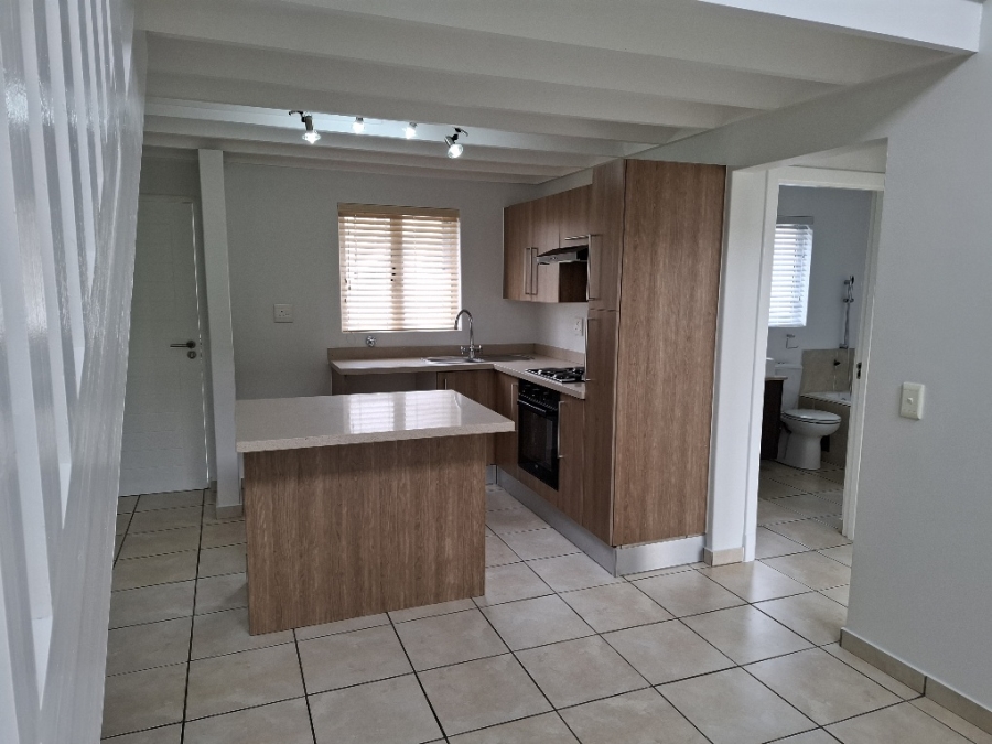 To Let 1 Bedroom Property for Rent in Fourways Gauteng