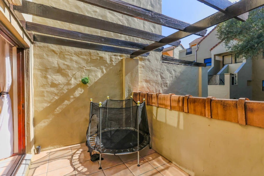 2 Bedroom Property for Sale in Douglasdale Gauteng