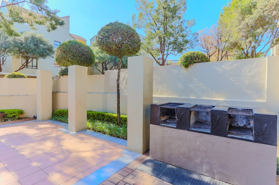 2 Bedroom Property for Sale in Douglasdale Gauteng