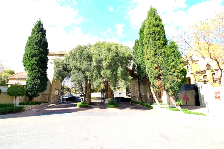 2 Bedroom Property for Sale in Douglasdale Gauteng