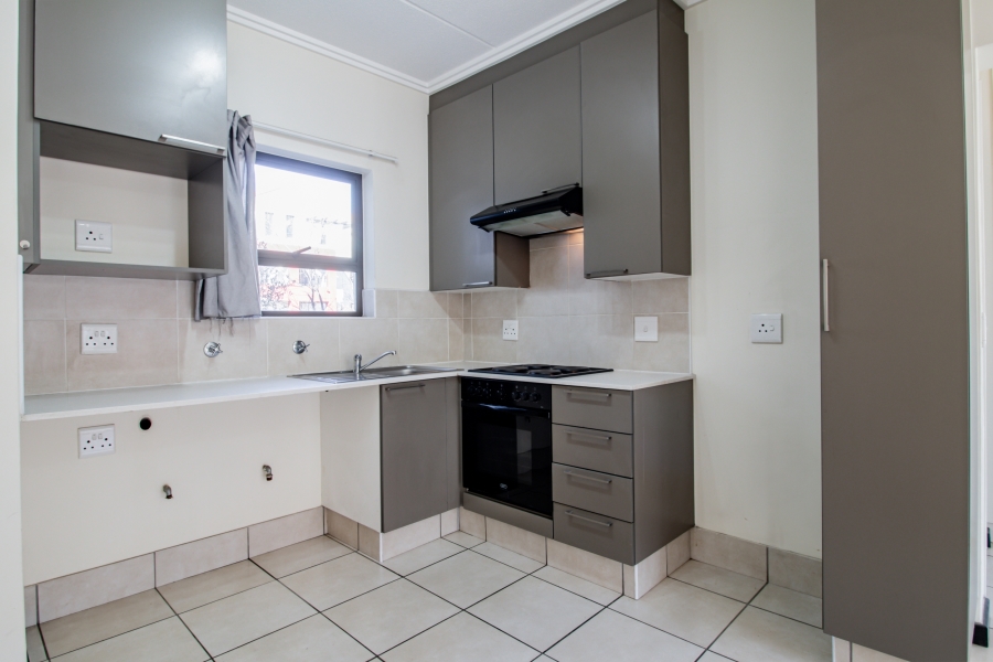 To Let 1 Bedroom Property for Rent in Fourways Gauteng