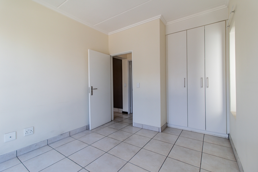 To Let 1 Bedroom Property for Rent in Fourways Gauteng