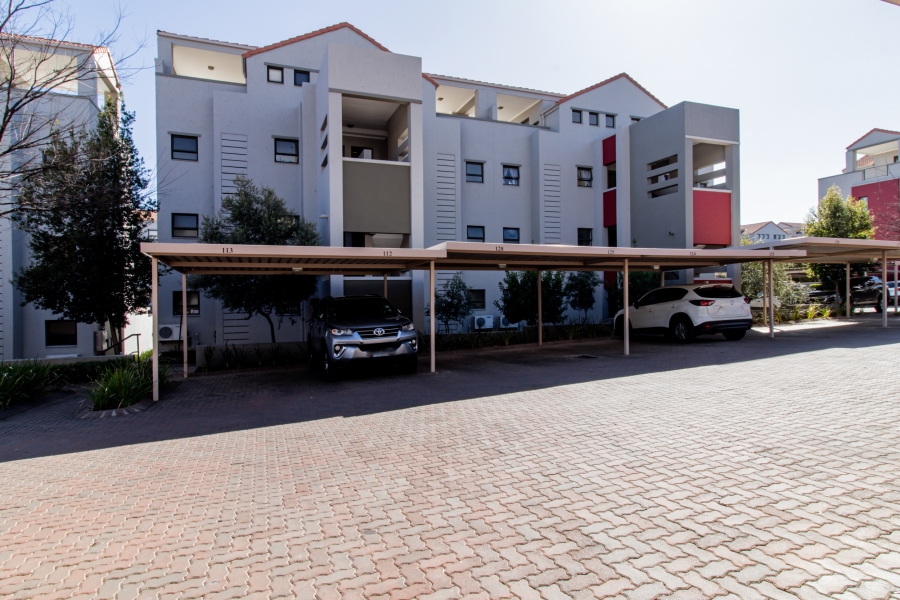 To Let 1 Bedroom Property for Rent in Fourways Gauteng