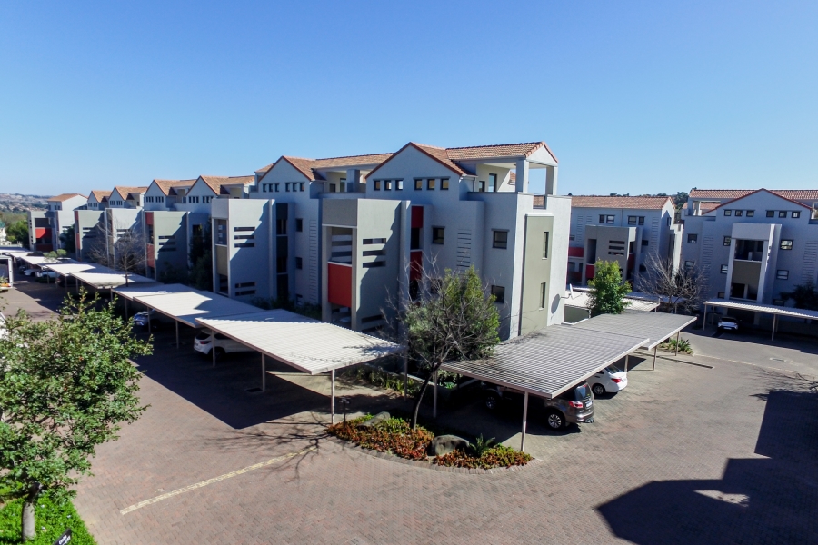 To Let 1 Bedroom Property for Rent in Fourways Gauteng