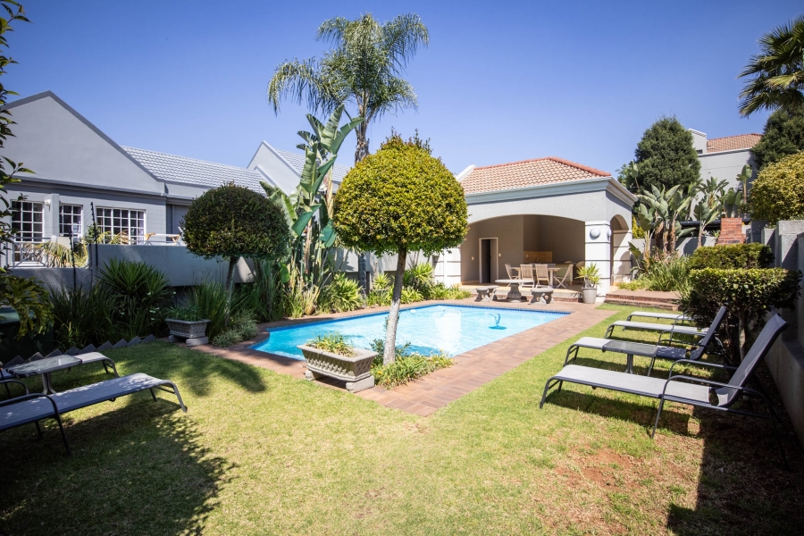 2 Bedroom Property for Sale in Melrose North Gauteng