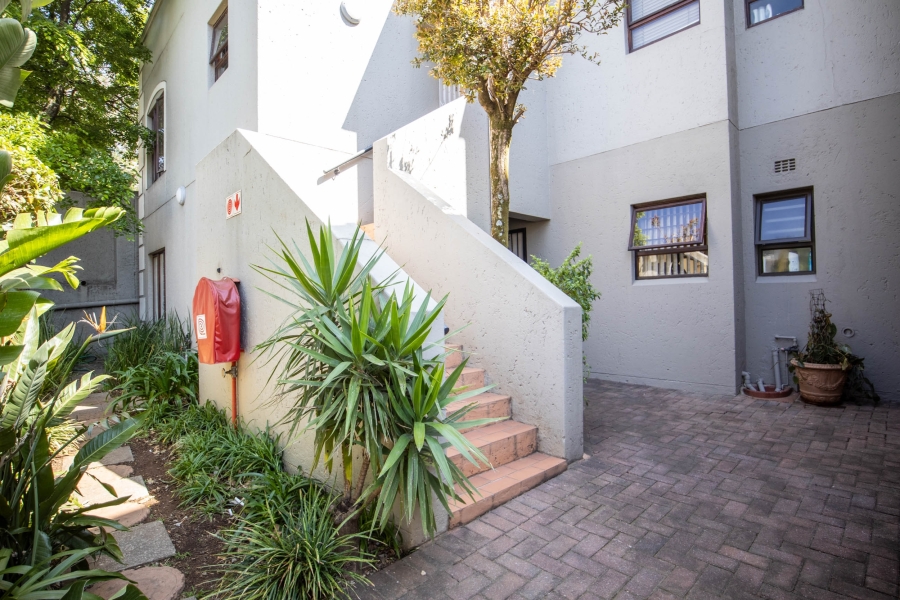 2 Bedroom Property for Sale in Melrose North Gauteng