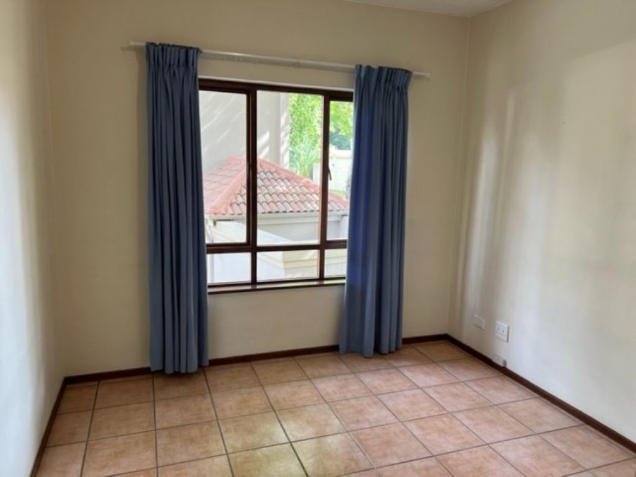 To Let 2 Bedroom Property for Rent in Sandown Gauteng