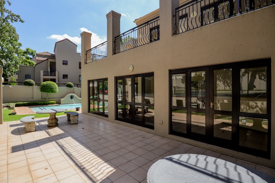 To Let 2 Bedroom Property for Rent in Sandown Gauteng