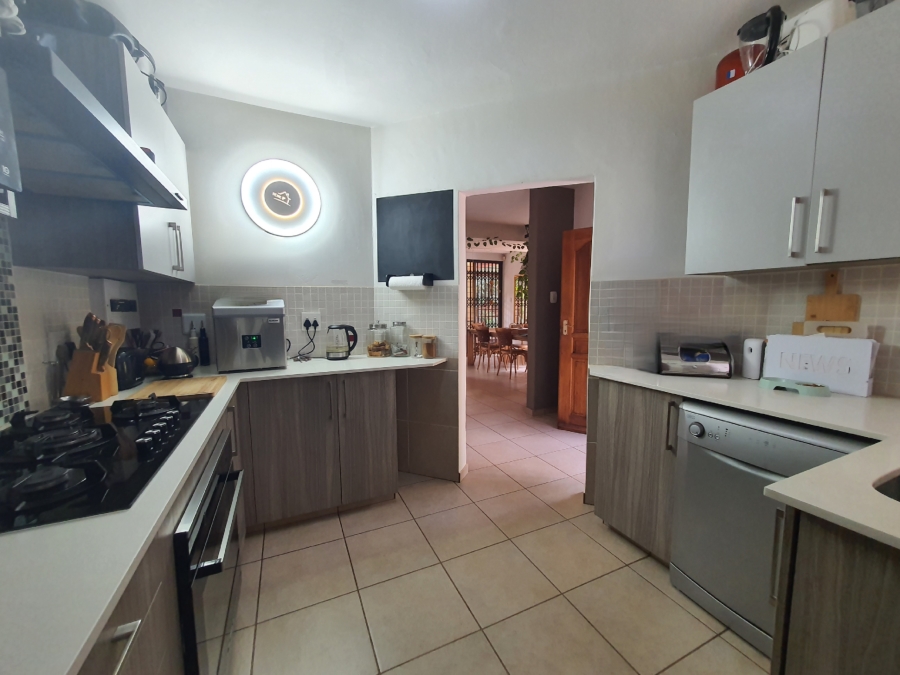 3 Bedroom Property for Sale in La Montagne Gauteng