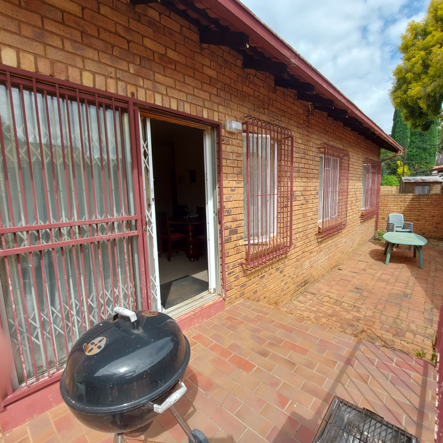 4 Bedroom Property for Sale in Moreleta Park Gauteng