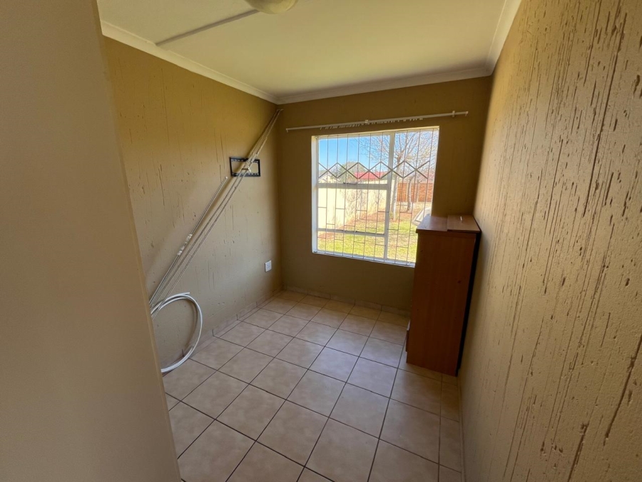 3 Bedroom Property for Sale in Zuurfontein Gauteng