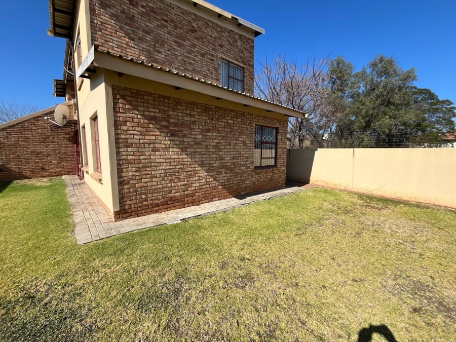 3 Bedroom Property for Sale in Zuurfontein Gauteng