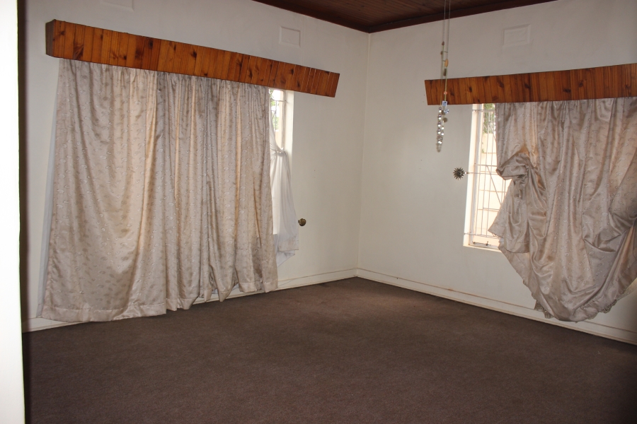 8 Bedroom Property for Sale in Parktown Estate Gauteng