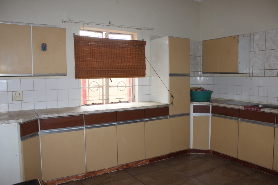 8 Bedroom Property for Sale in Parktown Estate Gauteng