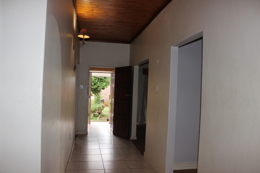 8 Bedroom Property for Sale in Parktown Estate Gauteng