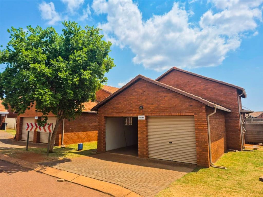 3 Bedroom Property for Sale in Chantelle Gauteng